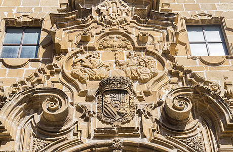 西班牙乌贝达圣三一教会桑蒂西马特立尼达钟楼教会入口纪念碑市场风格旅游历史性大厦景观图片