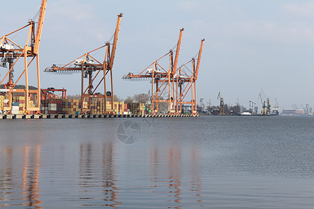 Gdynia集装箱码头海洋商品工业血管城市贸易进口货运运输出口图片