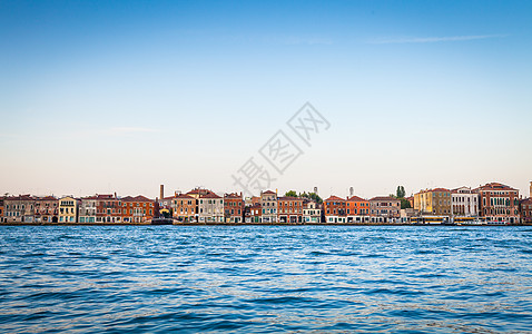 扎泰德的威尼斯河滨旅行运河天际全景地标历史蓝色阳光建筑蓬塔图片