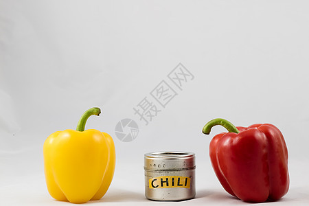美味和美味的红辣椒和黄胡椒种子生产宏观红色橙子黄色烹饪白色蔬菜食物图片