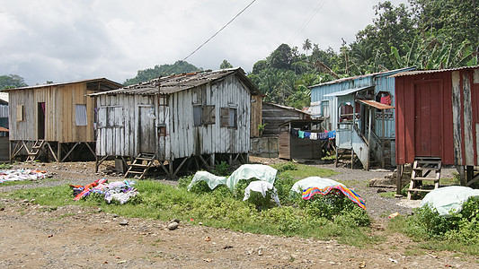 村 非洲圣多美田园目的地农村全景茅屋风光发展外观旅游住宅图片