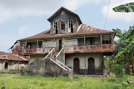 非洲圣多美农场废墟建筑物外观城市农家建筑学观光农村热带殖民树木图片