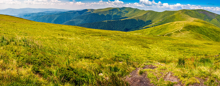 喀尔巴阡山脊全景图片