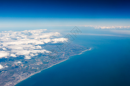 英国南部的悬崖从东伯恩 布赖顿 Engl海岸线岩石频道地球天空飞机边界脱欧风景海岸图片