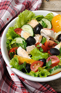蔬菜沙拉加鸡鸡和鸡蛋营养地鱼片盘子黄瓜饮食食物糖尿病午餐胸部香菜图片