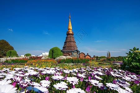 泰国清迈的国家公园地标塔建筑艺术旅游文化假期游客宝塔宗教历史日落图片