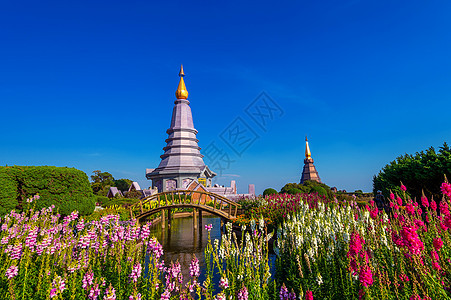 泰国清迈的国家公园地标塔游客旅游日落宝塔假期宗教寺庙佛教徒旅行文化图片