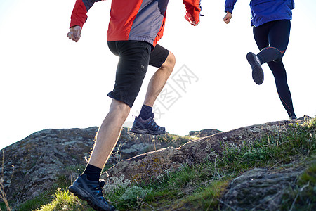 活跃的生活方式概念 2001年3月12日 活动型生活模式概念女士男性保健运动员慢跑者训练耐力活动运动闲暇图片