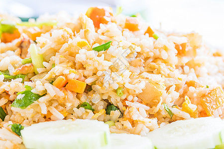 美味的炒米饭泰式蔬菜健康餐厅食物营养午餐洋葱绿色美食油炸图片