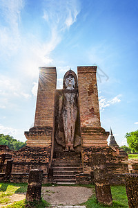 在废墟中的佛像文化晴天寺庙阳光世界遗产历史古董历史性建筑建筑学图片