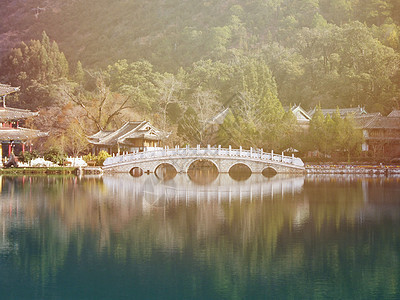 中国美丽的花园和皇宫之桥 中国的王宫图片