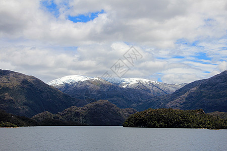 智利Bernardo OHiggins国家公园中与山岳交汇的美丽草原蓝色冰川牧场公园旅行土地拉丁全景峡湾国家图片