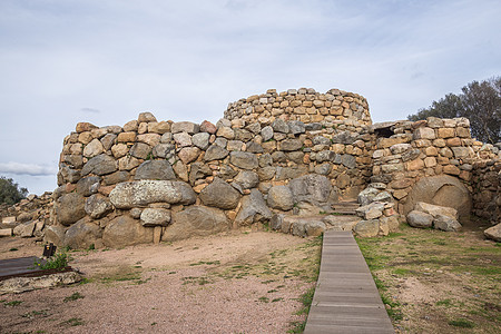 努拉格拉普里斯吉奥纳残余物地标文化远足城堡村庄考古废墟纪念碑考古学图片