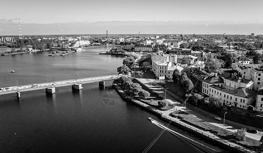 从上方到城市 河流和Vyborg桥背景图片