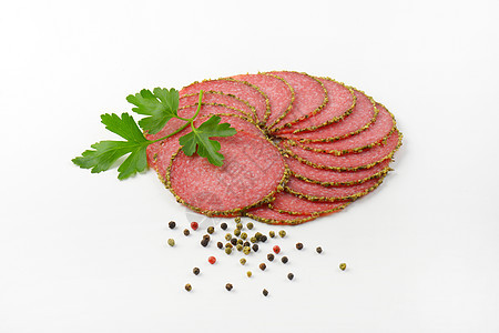 胡椒沙拉米辣椒片青椒牛肉涂层冷盘盘子食物猪肉肉制品图片