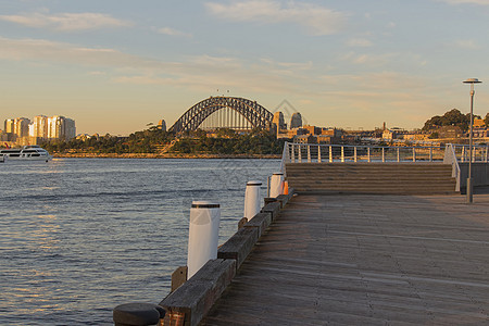 澳大利亚悉尼港桥日落时从皮蒙特观察到天际旅游旅行假期建筑市中心吸引力港口城市地标图片