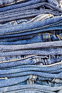 很多牛仔蓝牛仔裤的质地是经典的靛蓝时尚  C空白裤子宏观帆布国家编织标签纤维材料蓝色图片