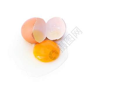 白底的破碎蛋 做饭的原材料烹饪食品蛋壳液体生活美食农场饮食早餐家禽背景图片