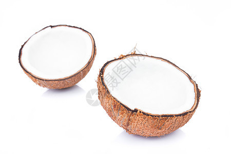在白色背景上特写半个棕色椰子贝壳照片森林饮食热带食物棕榈异国坚果水果情调图片