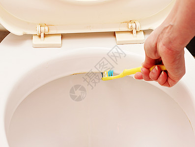 清扫厕所用牙刷洗干净图片