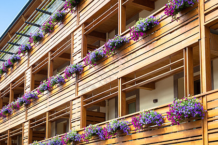 切莱阳台上的鲜花建筑花盆财产园艺植物城市阳台旅游旅行别墅图片