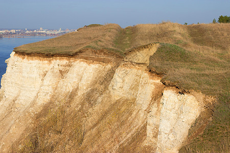 山崩之后的山岳图片