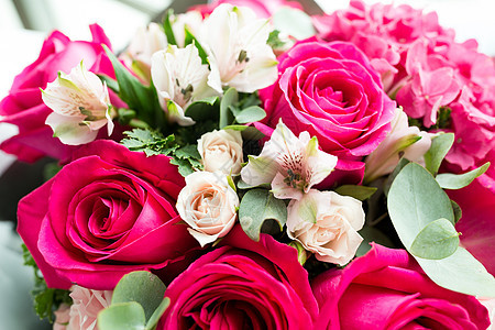 红玫瑰花束花瓣香味玫瑰植物庆典粉色婚礼图片