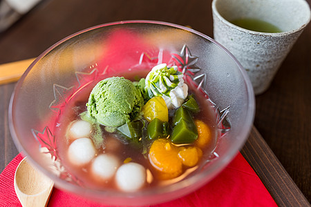 日食甜点盘子美食蛋糕琼脂年糕糖浆宏观食物小豆奶油图片