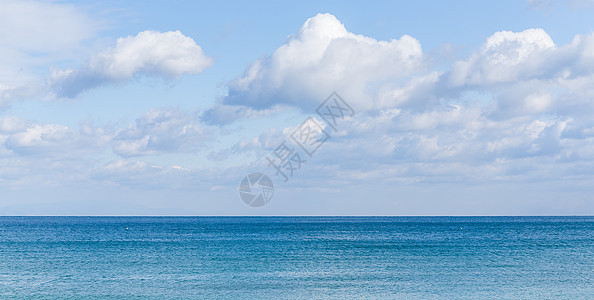 海景支撑波纹海浪白色蓝色环境晴天海洋反射热带图片