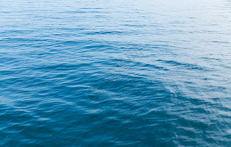 海面眼睛蓝色涟漪波纹晴天热带海浪液体图片