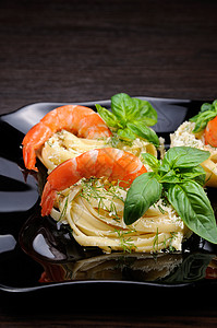 养虾的意大利面碳水肉汁食物盘子油炸时间糖尿病烹饪午餐自助餐图片