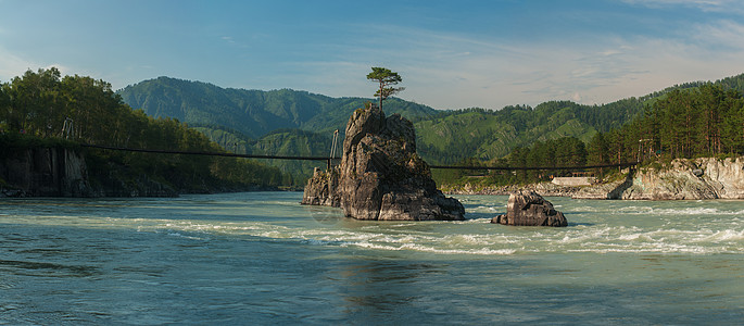 卡吞快山河旅游风景生态旅行河流山脉远足卡通蓝色森林图片