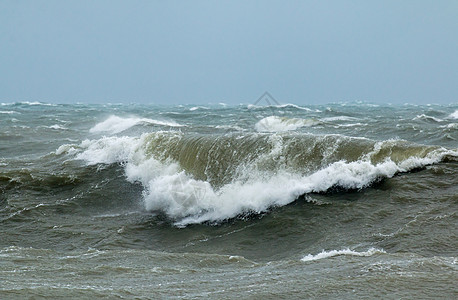 粗海波浪图片