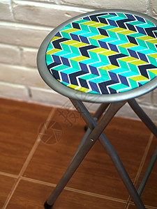 ZIG ZAG 图案皮革凳子酒吧金属条纹座位咖啡店桌子房间家具咖啡椅子图片