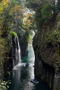 高原峡谷瀑布植物游客航行旅行火山远足观光踪迹旅游图片