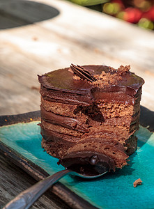 奶油巧克力慕斯层蛋糕蛋糕糕点糖衣软糖奶油状甜点图片