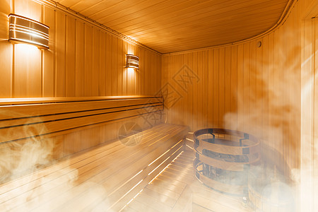 芬兰桑拿 经典木制桑拿卫生浴室治疗毛巾长椅健康房间温泉温度蒸汽图片