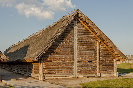 波兰比斯库宾考古博物馆的古迹图片