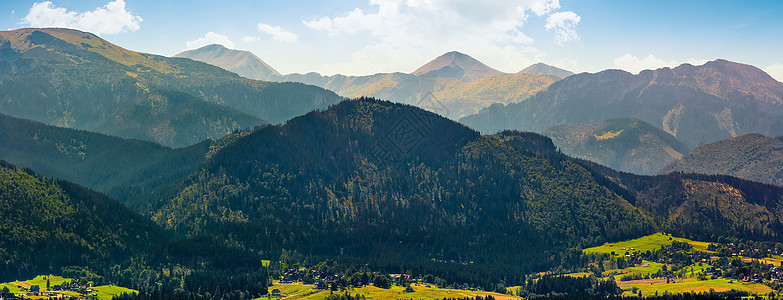 波兰塔特拉斯山脉高山脊全景图片