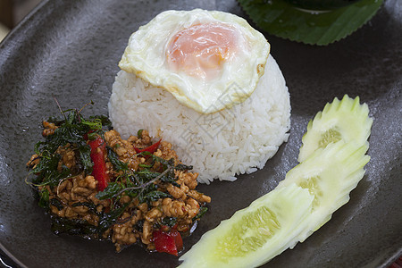 特快泰国食品餐厅盘子午餐猪肉食物烹饪蔬菜辣椒油炸图片