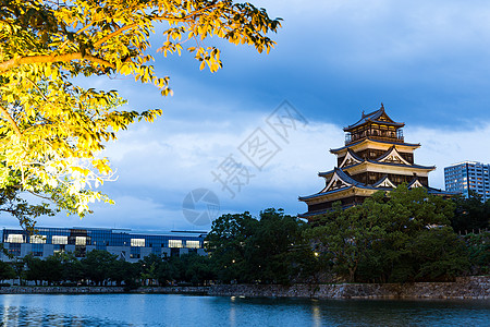 夜晚广岛城堡旅游吸引力防御建筑学观光皇帝游客地标历史武士图片