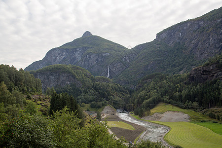 弗拉姆斯巴纳火车风景峡湾火焰铁路旅行吸引力村庄隧道远足悬崖图片