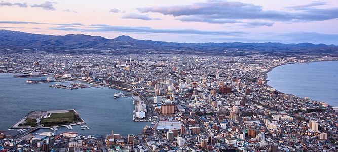 美丽的日落景 来自日本北海道Hakolate市Mt Hakodate山 半岛上有海湾和港口 两边都有海洋吸引力天空景观日落公吨旅图片