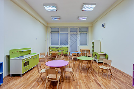内地学前班建筑玩具艺术木板孩子绿色孩子们小地毯黄色桌子图片