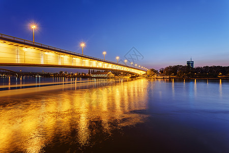 河上桥上的全景观堡垒文化旅行旅游蓝色市中心公园观光历史天际图片