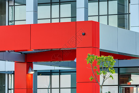 住宅建筑的铝立面商业控制板城市材料入口金属货运玻璃房子蓝色图片