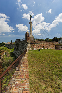 贝尔格莱德堡垒和胜利纪念碑地标建筑首都旅行全景石头建筑学橙子天际城堡图片