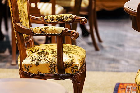 木制椅子棕色客厅装饰座位房子沙发房间白色家具长椅图片