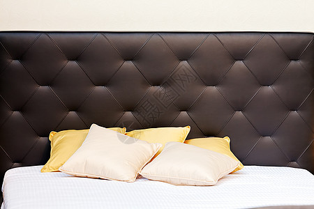 古典家具床住宅房间软垫套房奢华床头板休息寝具织物材料图片
