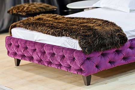 双床房子卧室房间家具用品枕头插图休息木头床垫图片